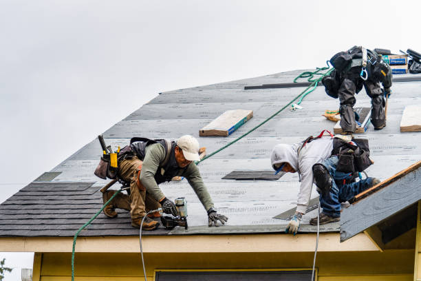Professional Gutter Installation technician working in Yorkville, WI